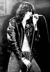 Κόψτε τα τραγούδια Joey Ramone online δωρεαν.