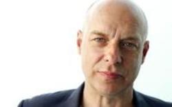Κόψτε τα τραγούδια Brian Eno online δωρεαν.