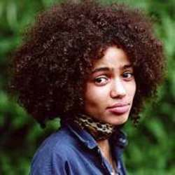 Κόψτε τα τραγούδια Nneka online δωρεαν.