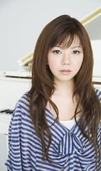 Κόψτε τα τραγούδια Yui Makino online δωρεαν.