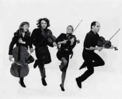Κόψτε τα τραγούδια The String Quartet online δωρεαν.